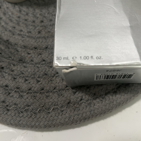 ❤️CLOSET CLOSING SALE, FIRM!❤️Brand new! Alo Glow Serum - Picture 4 of 4